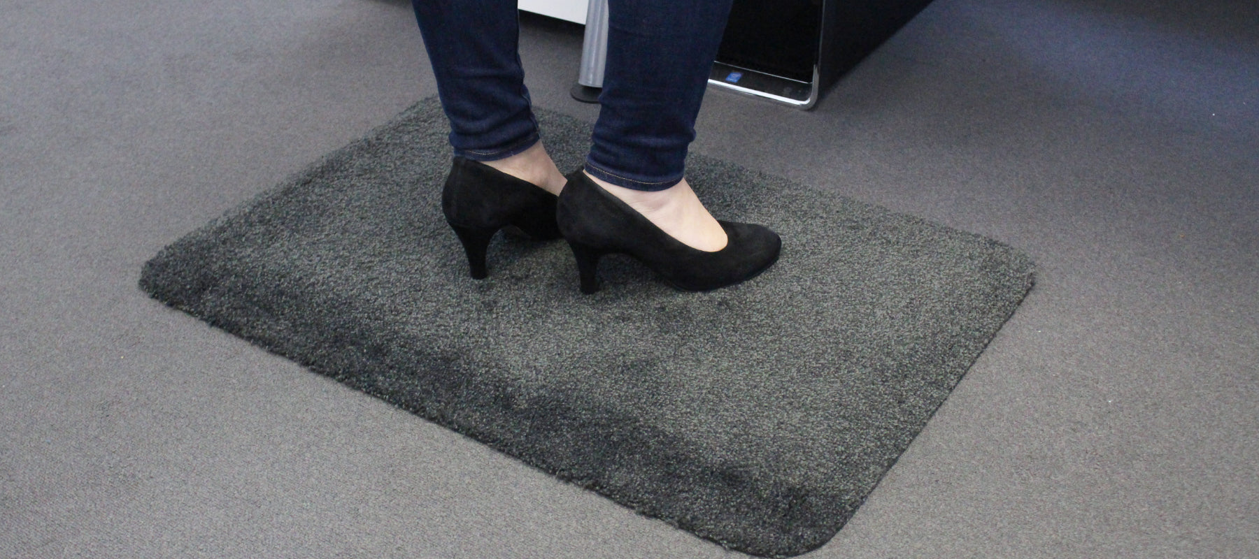 Antiermüdungsmatte am Abeitsplatz