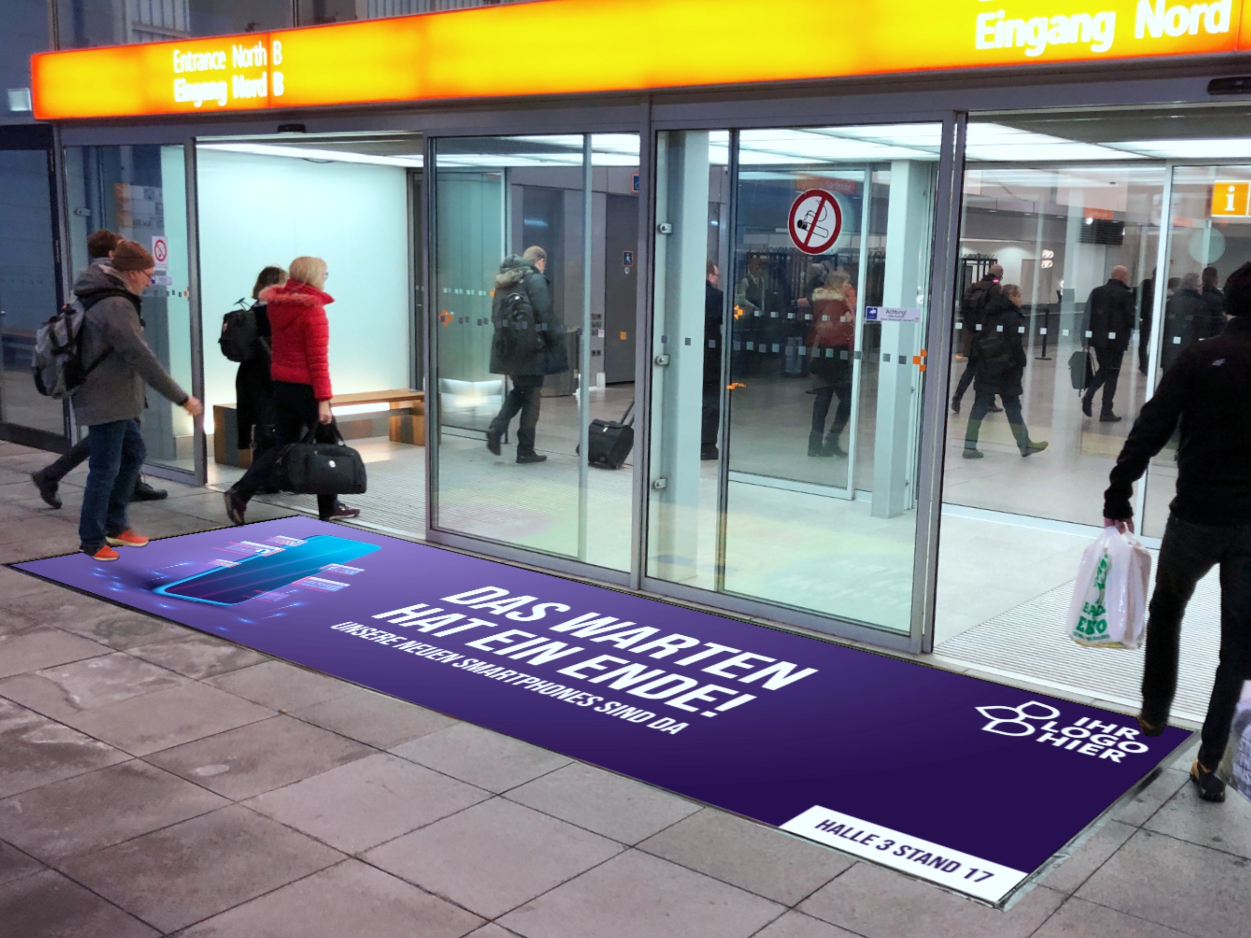 Bedruckter Messeteppich vor dem Eingang