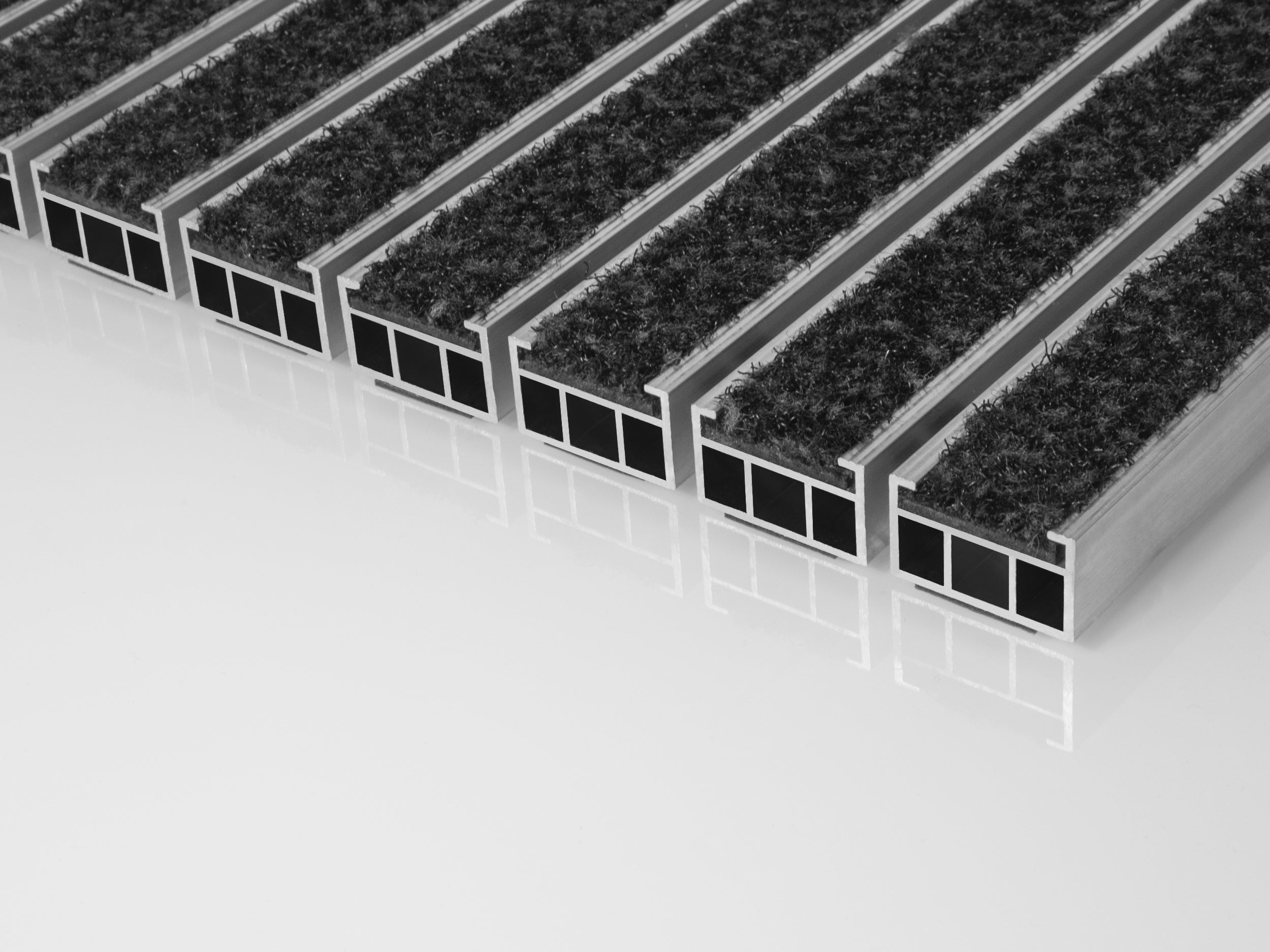 Aluprofilmatte für Innen und Außen mit hoher Feuchtigkeitsaufnahme