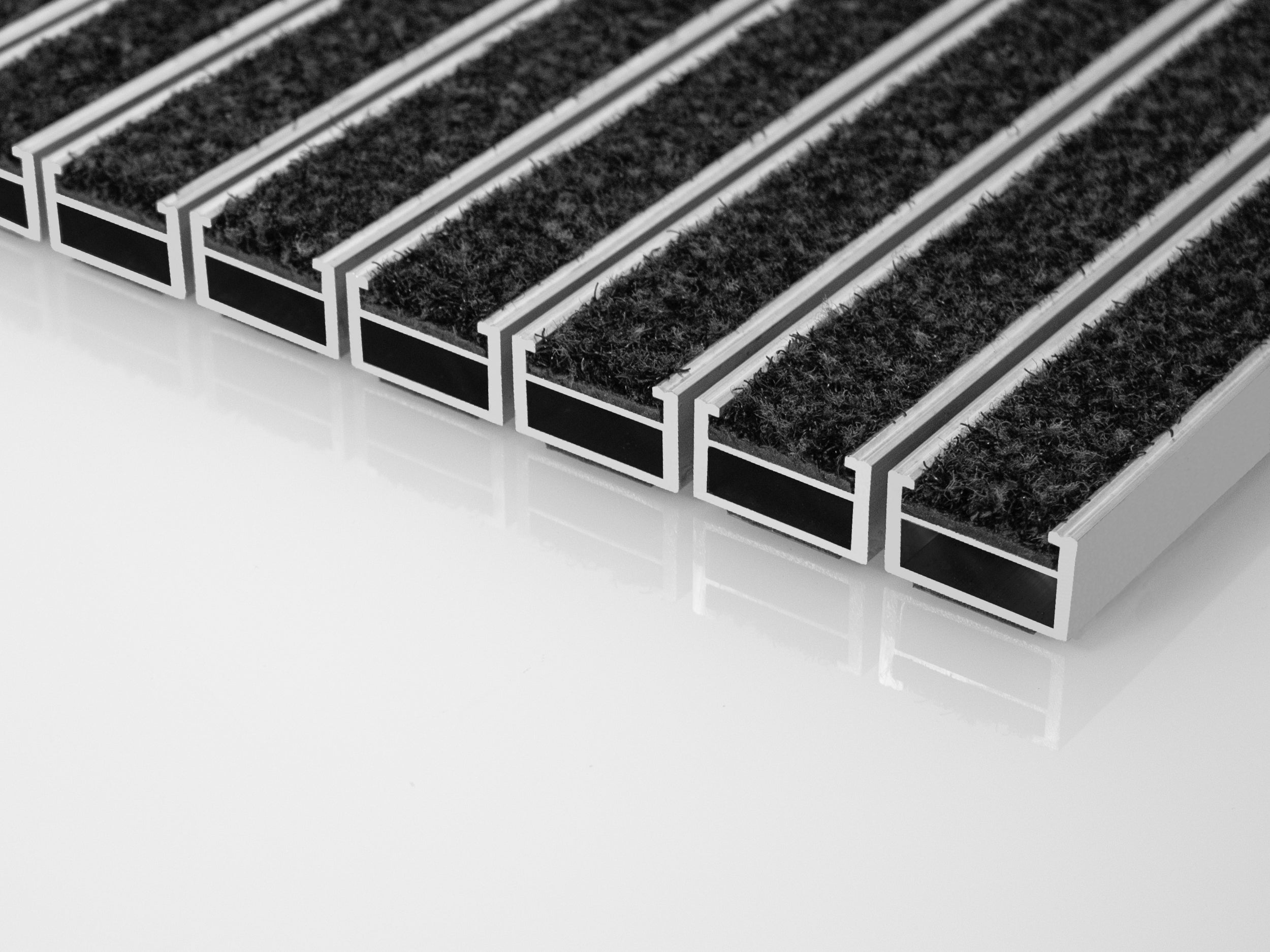 Fußabtreter aus Aluminium mit hoher Wandstärke und Polyamid Textileinlage