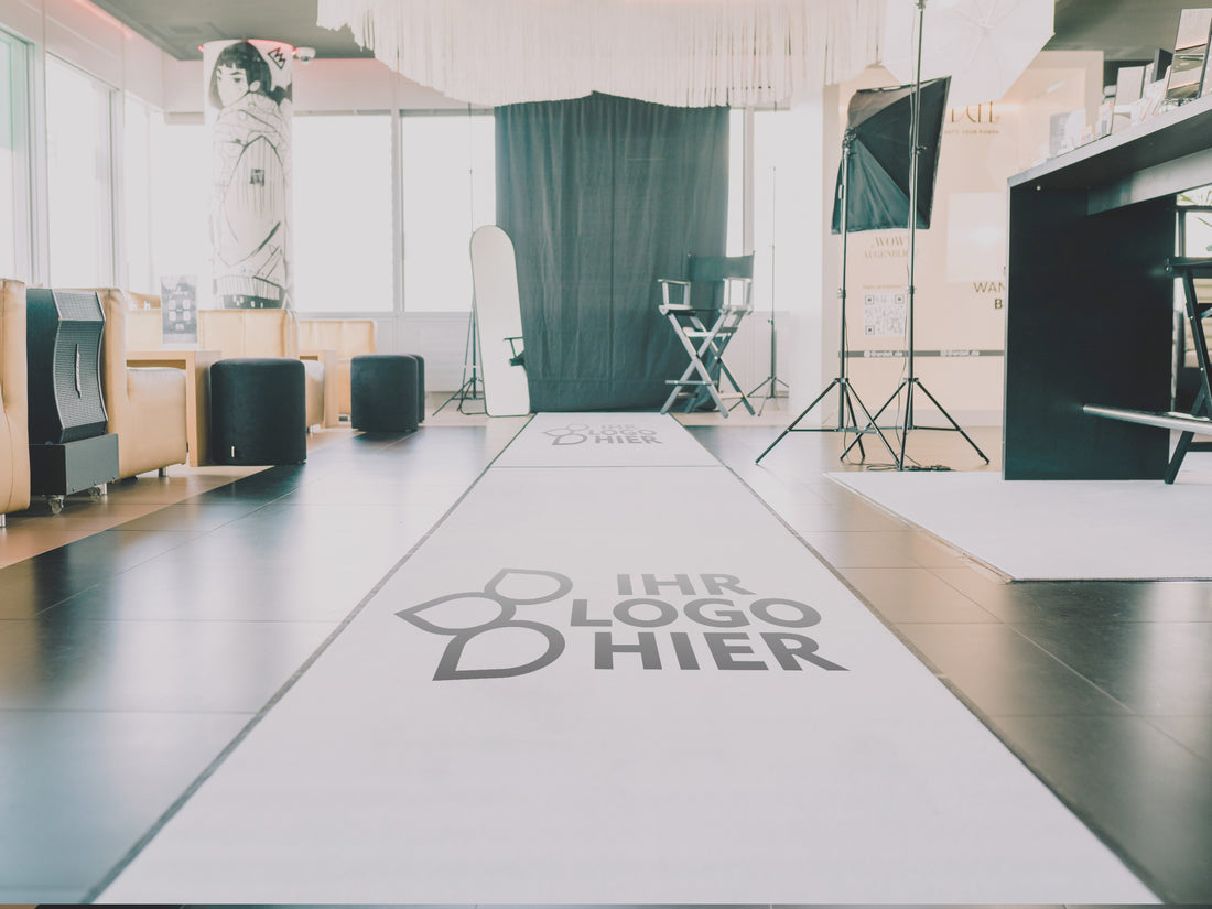 Bedruckte Fußmatte mit Logo Aufdruck als Catwalk
