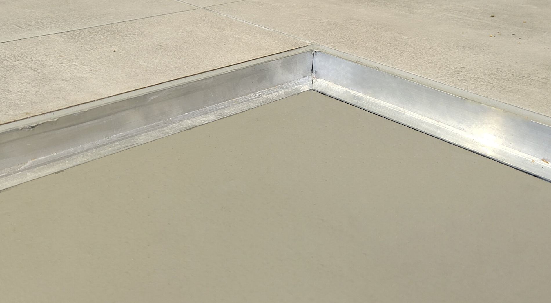 Detailaufnahme einer Bodenvertiefung