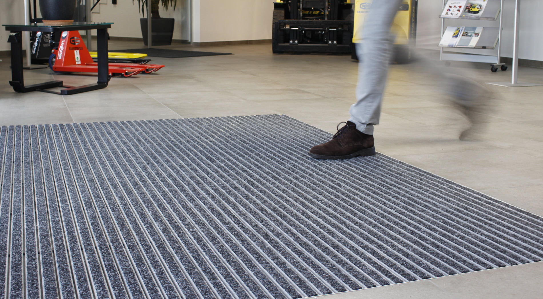 Fußmatte im Eingangsbereich mit Fußverkehr