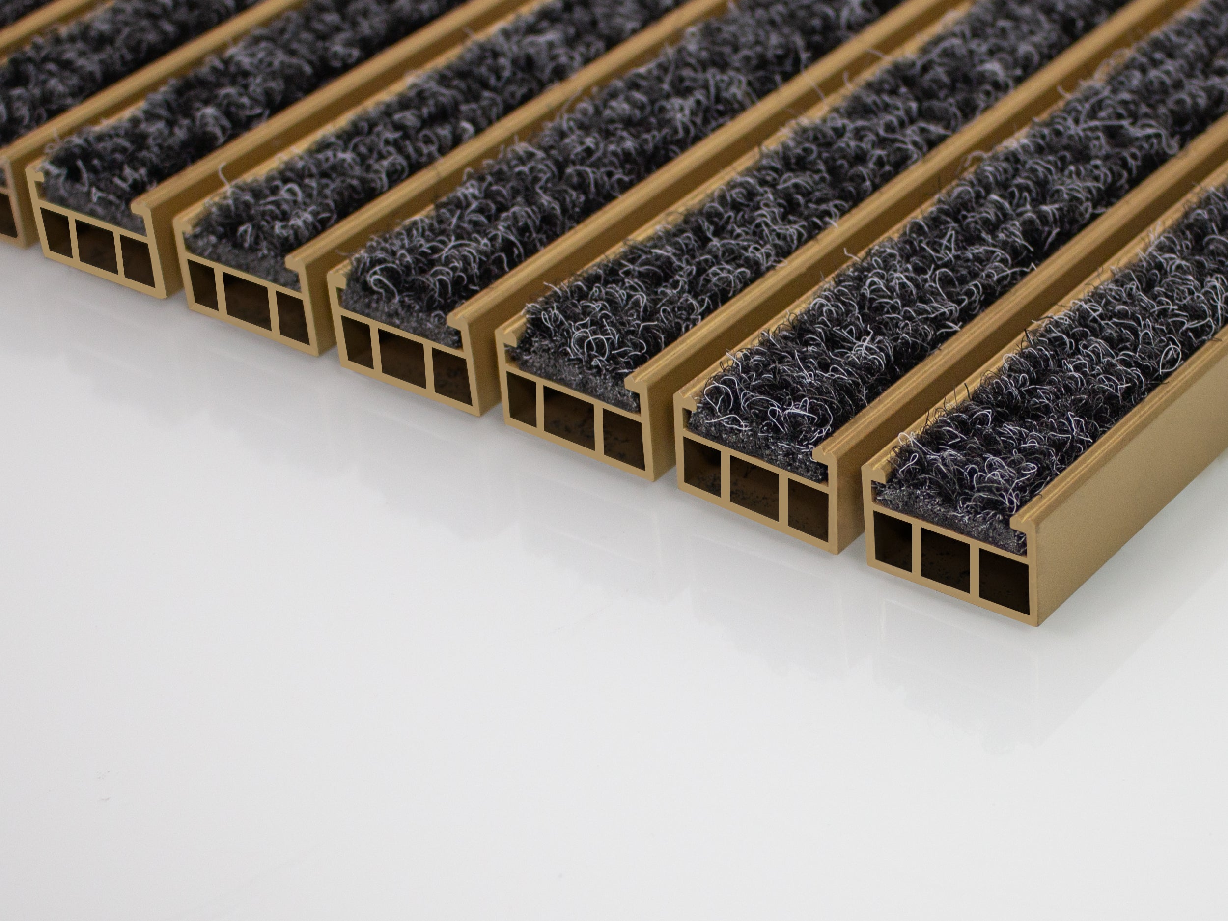 Eloxierte Aluprofilmatte Gold in hochwertige Optik